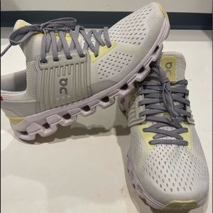 On Cloud CLOUDSWIFT Just like New!